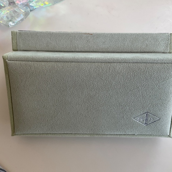 Van Cleef & Arpels Elegant Green Jewelry Box - Picture 7 of 7